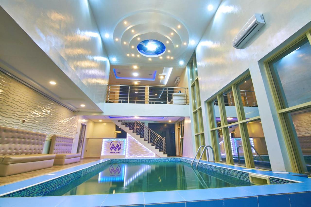 Double M Exquisite Suites And Lounge Lekki Ogombo Экстерьер фото