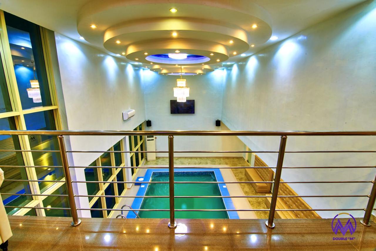 Double M Exquisite Suites And Lounge Lekki Ogombo Экстерьер фото